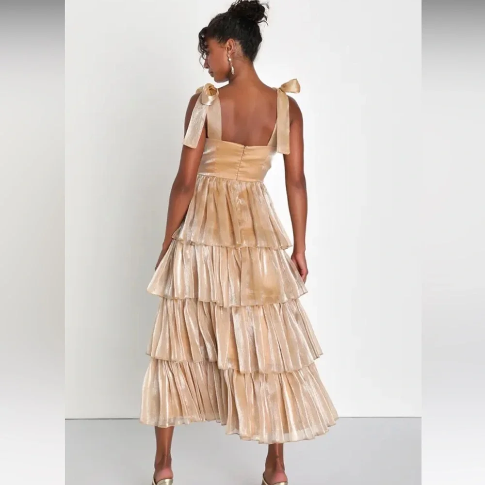 Lulus gold Dress - Picture 2 of 5